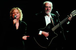 marina moustaky cantant-12491